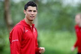 Ronaldo (encore) récompensé