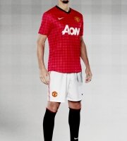 United lance son nouveau maillot domicile