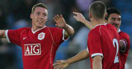 Reserve : United 2 Oldham 0