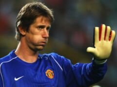 Van der Sar forfait contre Rome