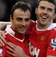 Carrick salue  Berbatov 