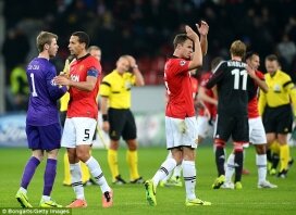 Réactions: Bayer 0 United 5