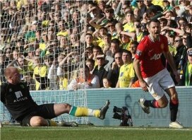 Report : Norwich 1 United 2