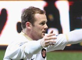 Rooney encense la défense