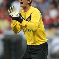 Van der Sar jusqu’en juin 2011