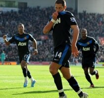 Report : Stoke City 1 United 2