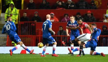 United 3 Stoke 0 : presque sans forcer