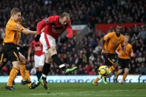 Report : United 4 Hull City 0