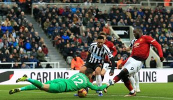 Newcastle 0 Man Utd 2 : MU évite le piège magpie