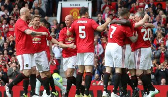 Manchester United fête en beauté les 20 ans de sa seconde C1