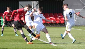 -18 ans : United en promenade face à Leeds