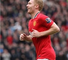 United salue Scholes