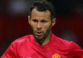 Sir Bobby soutient Giggs