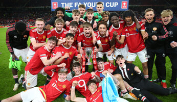 Manchester United remporte la FA Youth Cup face à Nottingham Forest