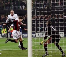 Report : Milan 2 United 3