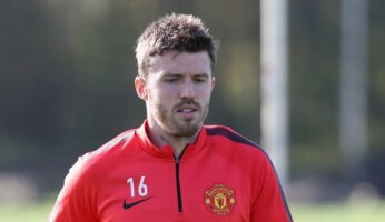 Carrick absent un mois, Young de retour