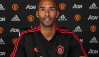 Lee Grant signe pour deux ans, Johnstone s'en va