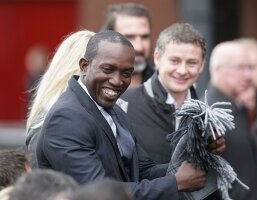 Yorke applaudit van Persie