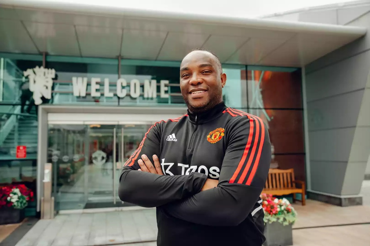 Benni McCarthy rejoint le staff d'Erik ten Hag - Manchester Devils, premier  site en français sur Manchester United